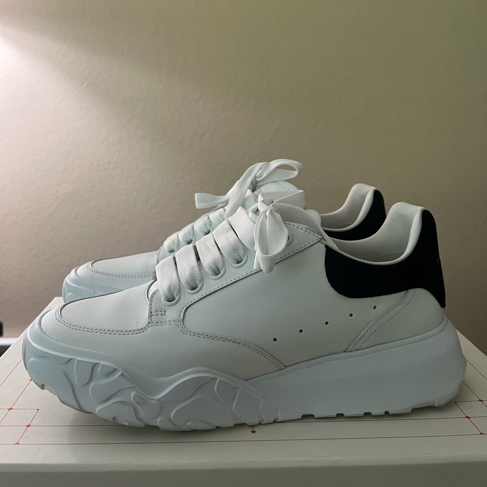 Alexander McQueen Low court sneakers